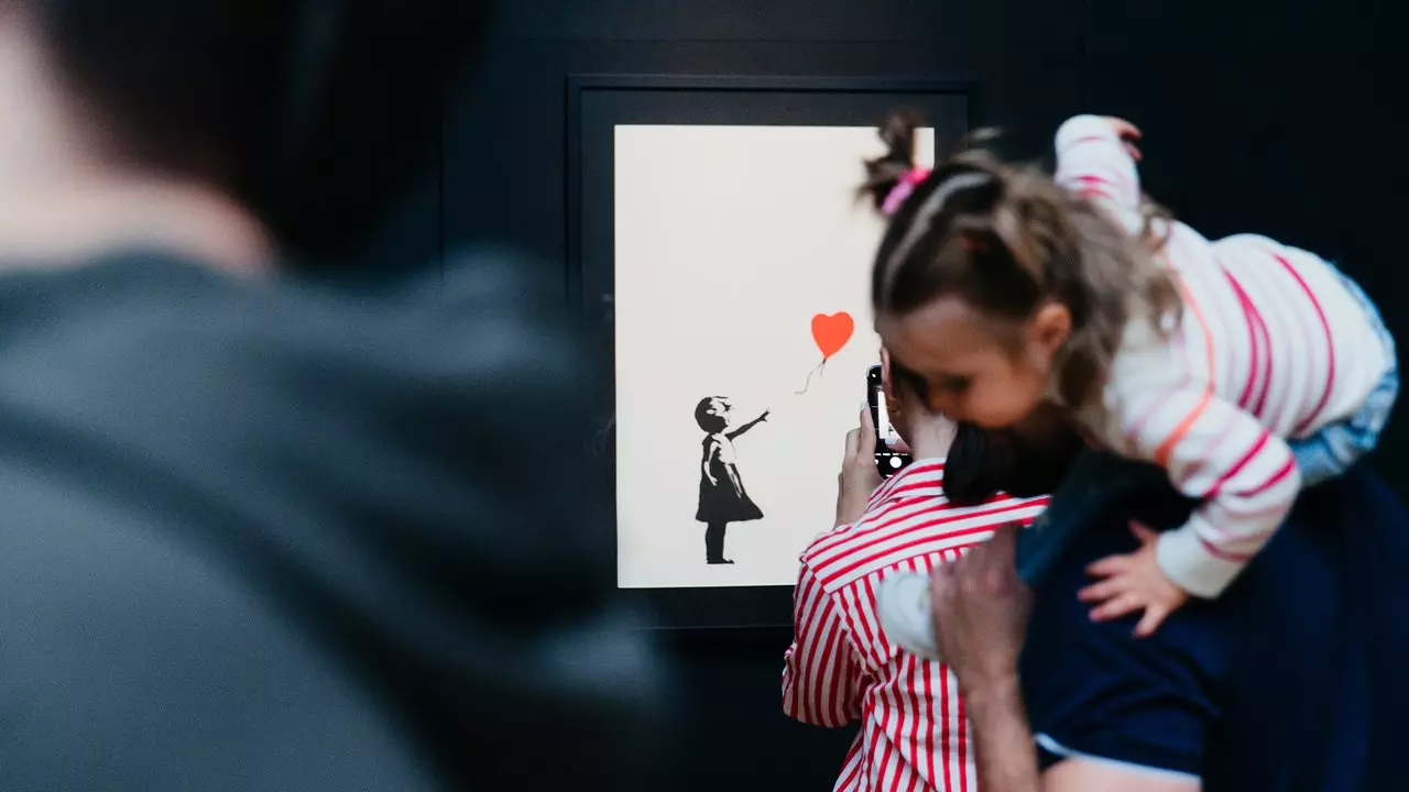 A grande exposição (não autorizada) de Banksy em Madrid é prorrogada até 19 de maio