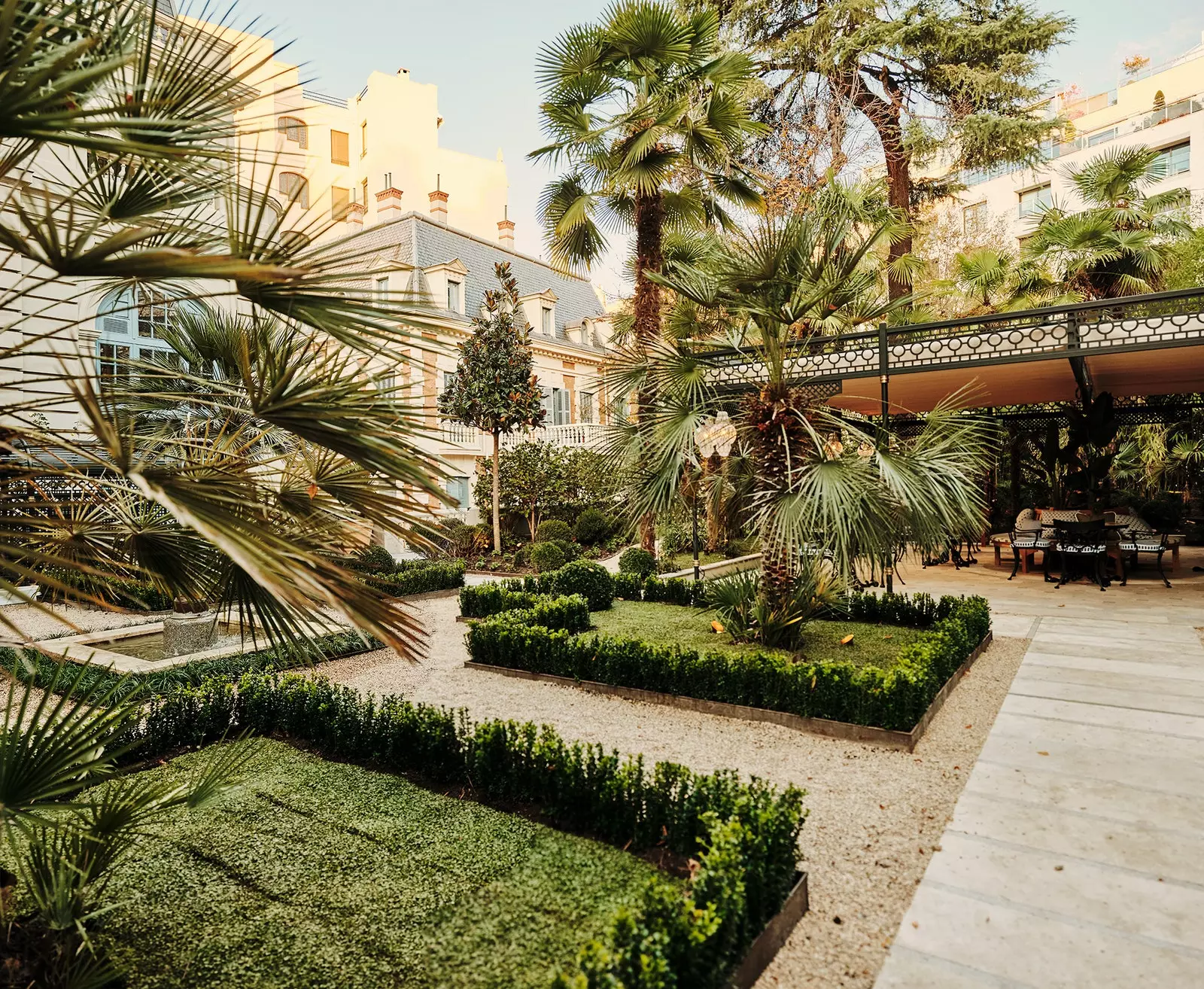 Giardino dell'hotel Santo Mauro a Madrid