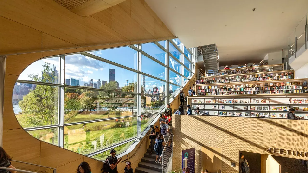 Vale a pena atravessar a nova biblioteca de Nova York para o outro lado do East River