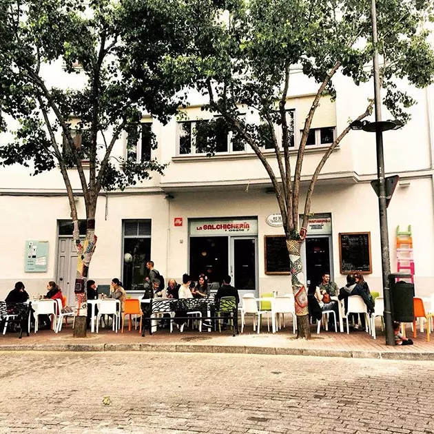 La Salchichería um centro cultural com uma sala de exposições de café coworking