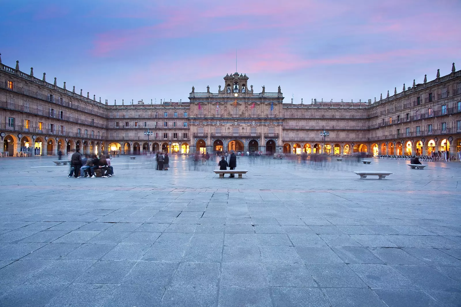 Salamanca ayo makan kamu