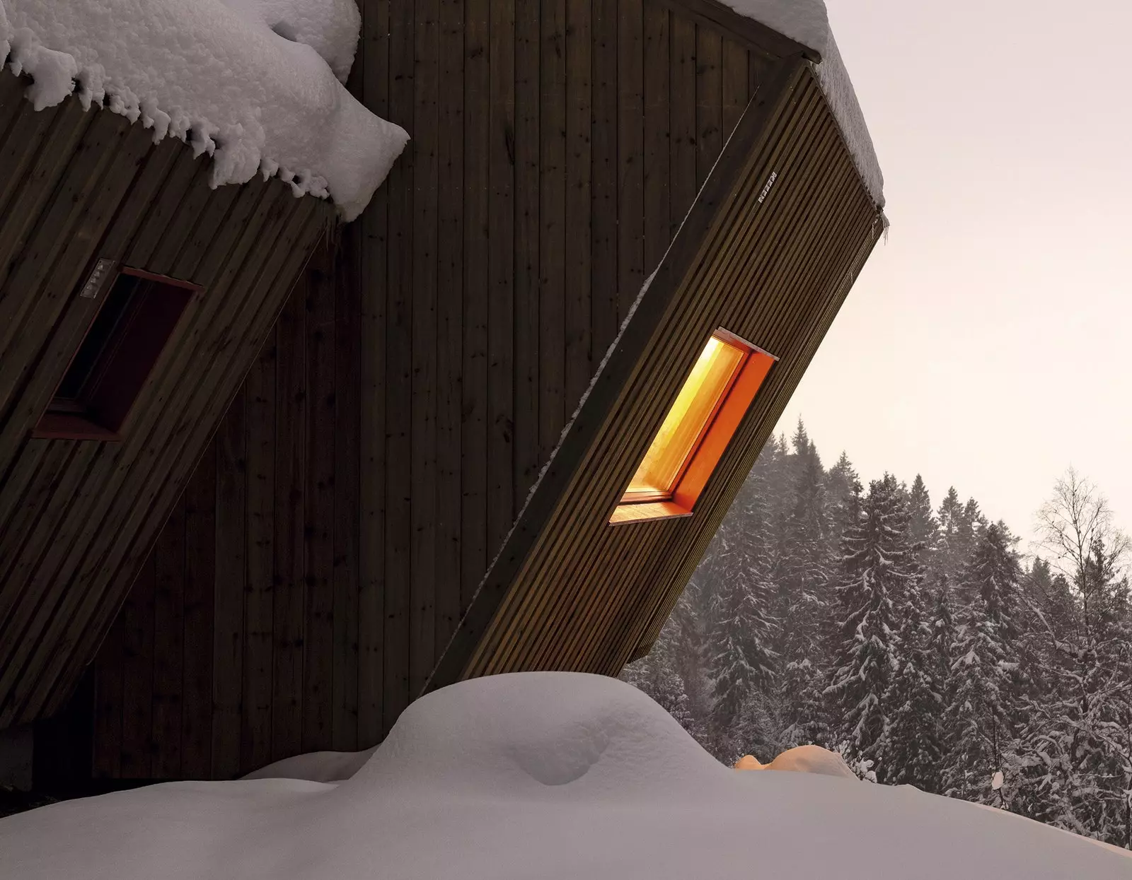 Cottage Fuglemyrhytta projektuar nga Snøhetta Architects