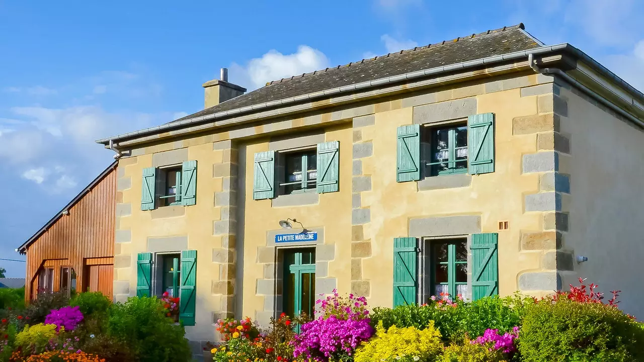 Schlof oder iessen Crêpes an engem Schlass an der franséischer Bretagne