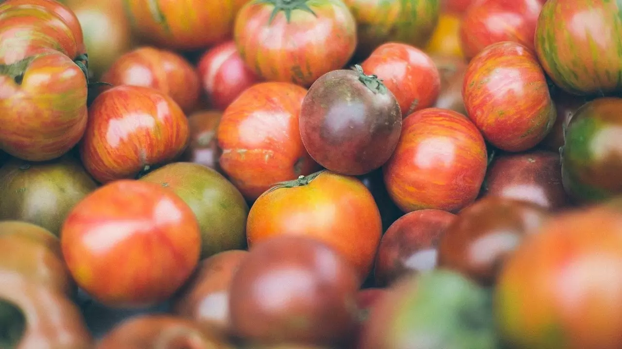 Sell ​​only springs or tomatoes: shops with a lot of personality in Madrid