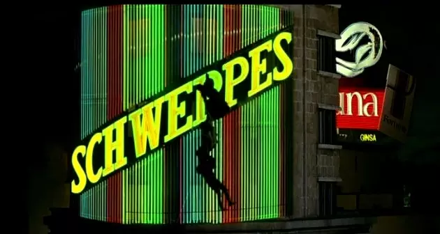 Die Schweppes melden sich in 17 Kuriositäten an Madrids Gran Vía an