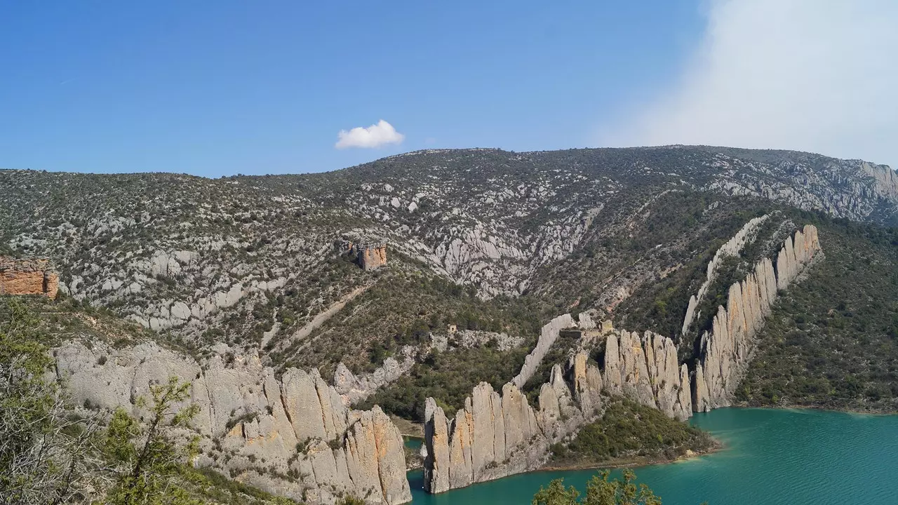 Abenteuer in der faszinierenden Chinesischen Mauer von Huesca (ja, es gibt sie)