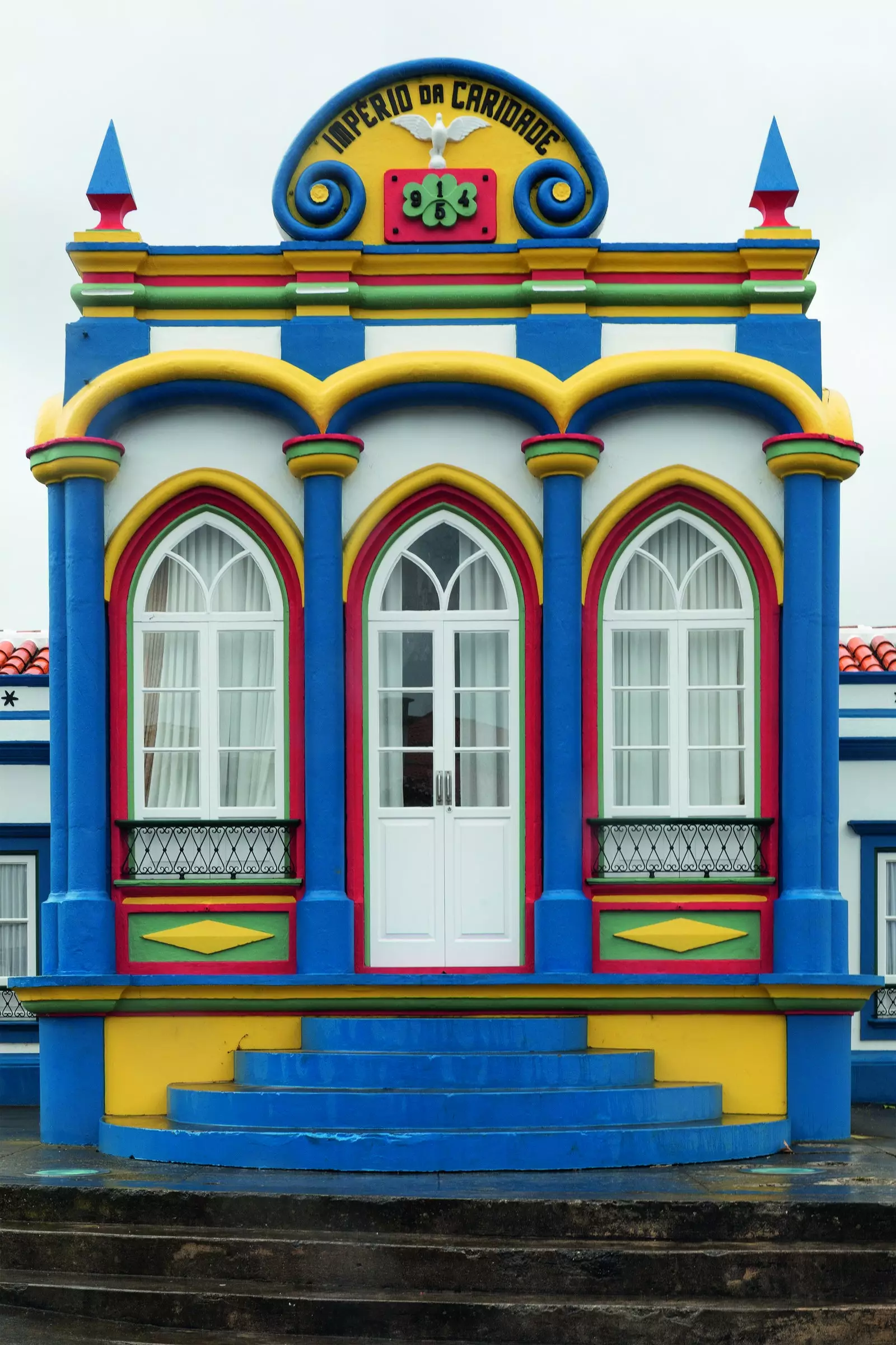 In Terceira the spirits are chapels consecrated to a saint or virgin like this one in Praia Victoria.