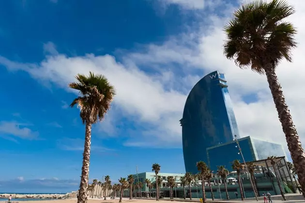 Анъанаи маъмул ва баҳрӣ La Barceloneta