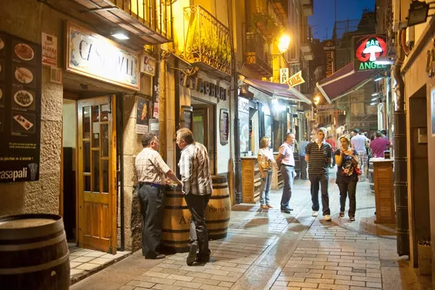 Calle Laurel nepogrešljiva za vino in tapase v Logroñu