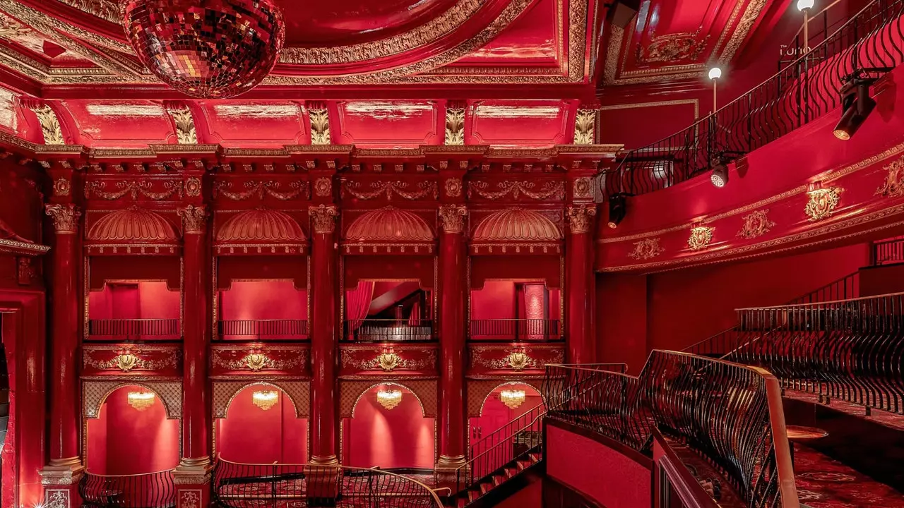 El fascinant teatre KOKO reobre les portes a Londres