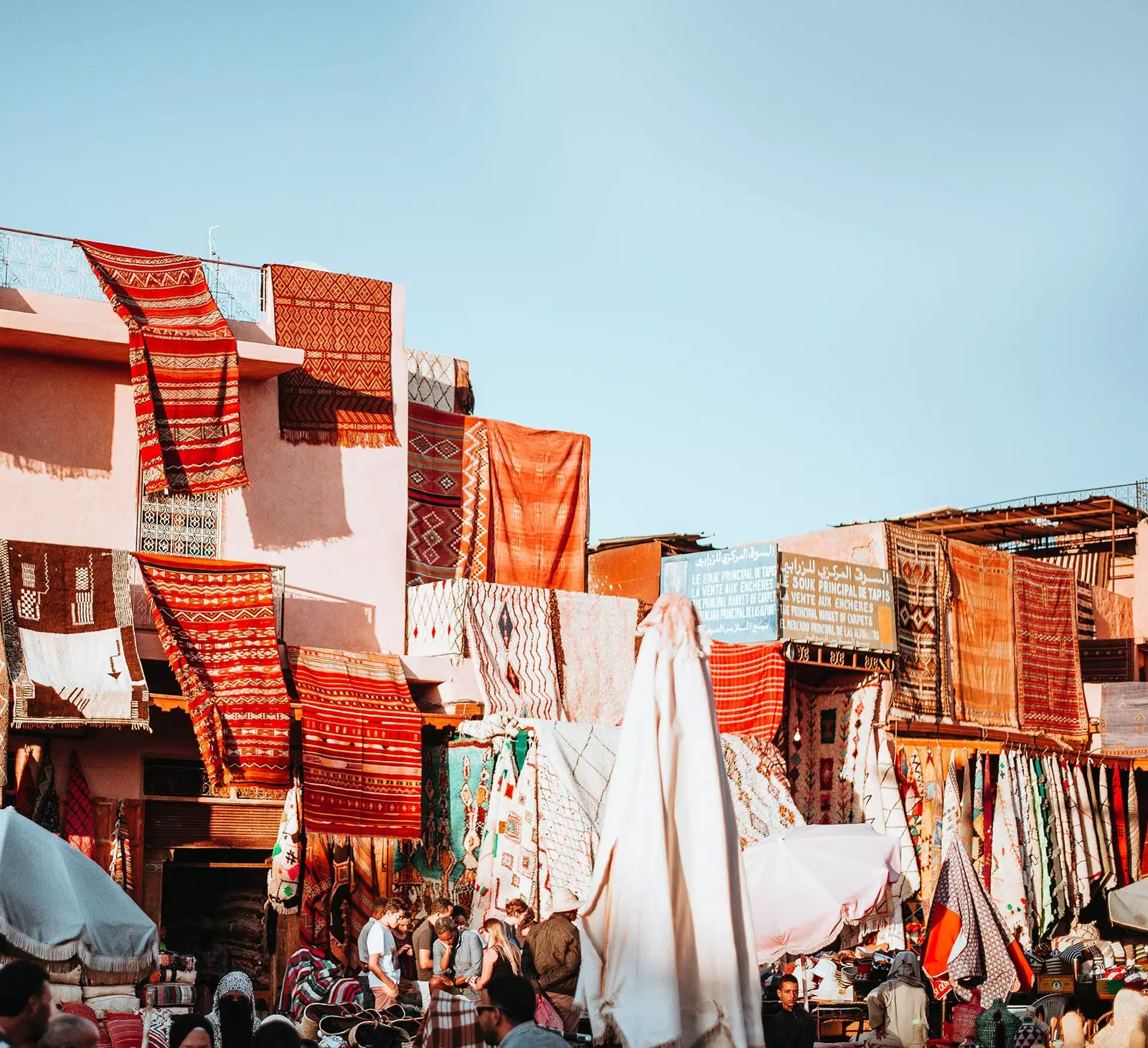 Röd kommer från Marrakech