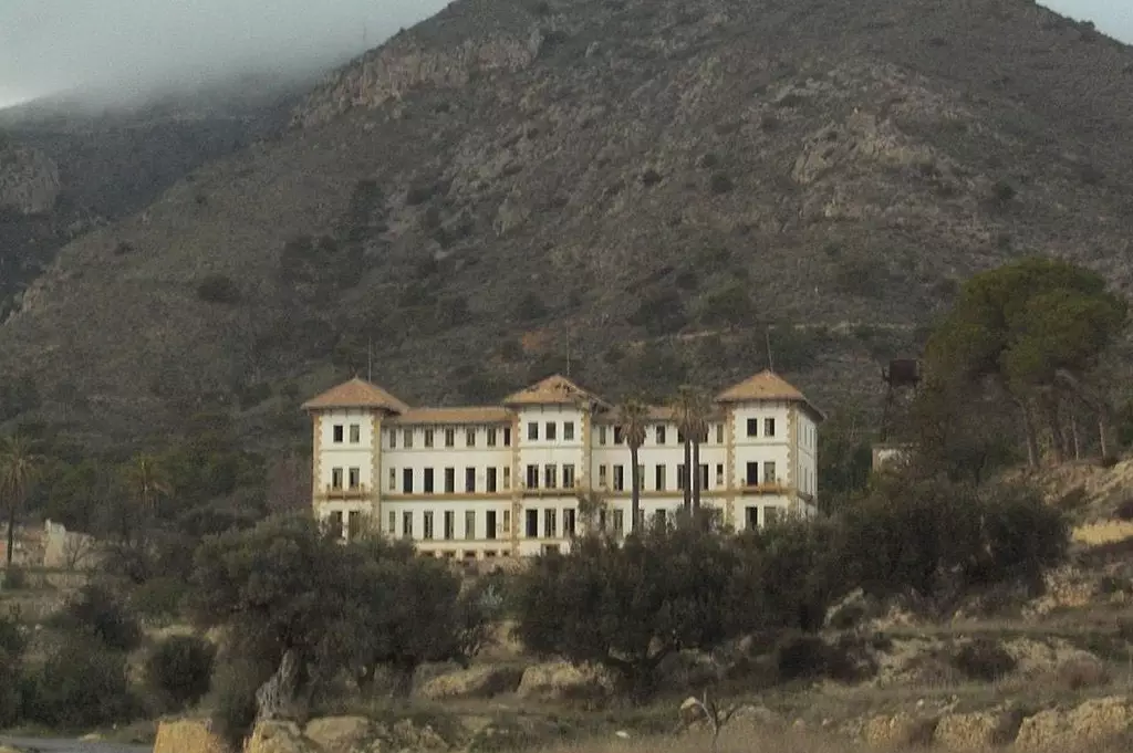 Le Preventorio de Aguas de Busot a commencé comme un grand hôtel d'hiver pour les personnalités espagnoles