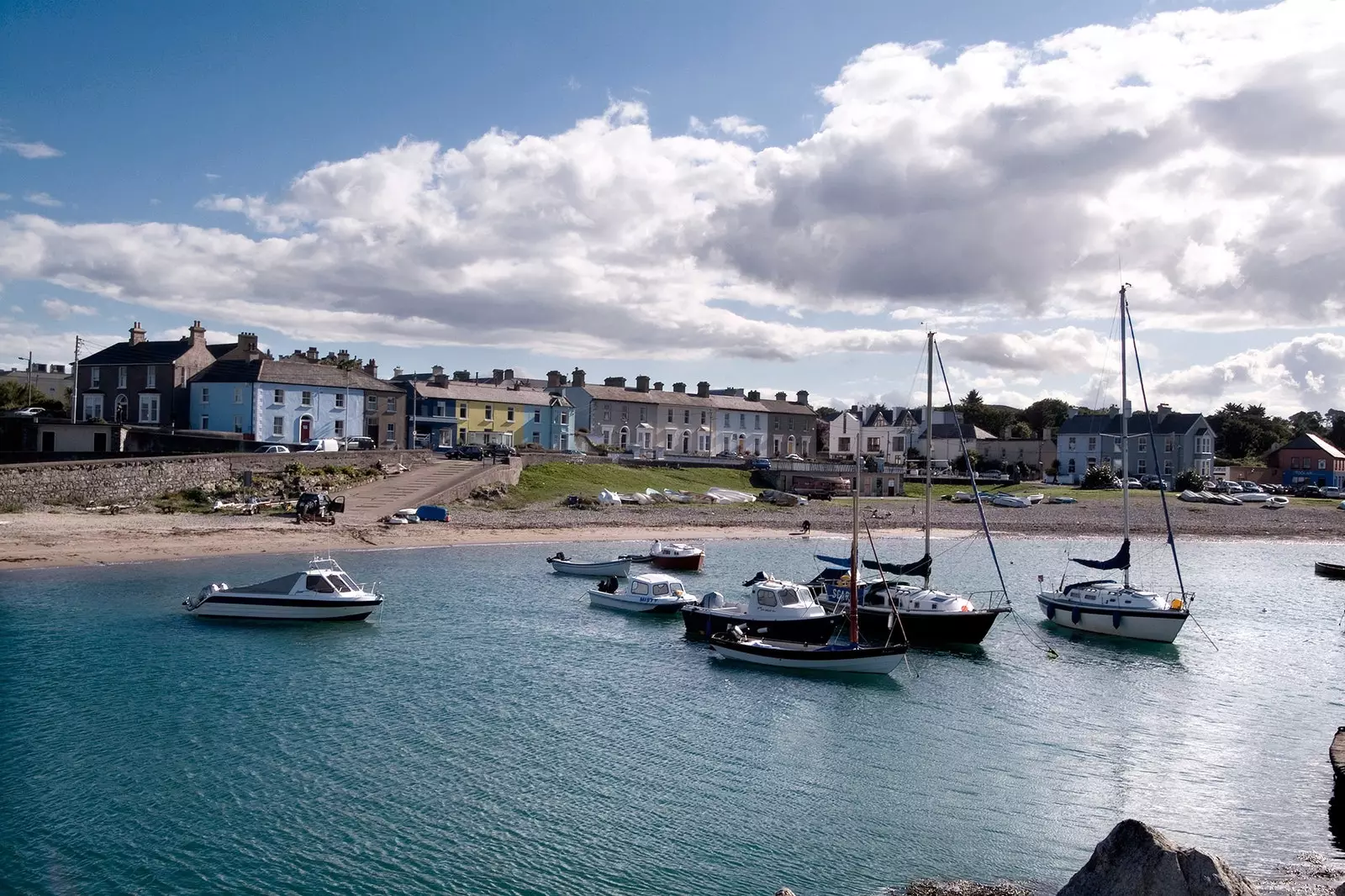 Vista di Greystones dal mare