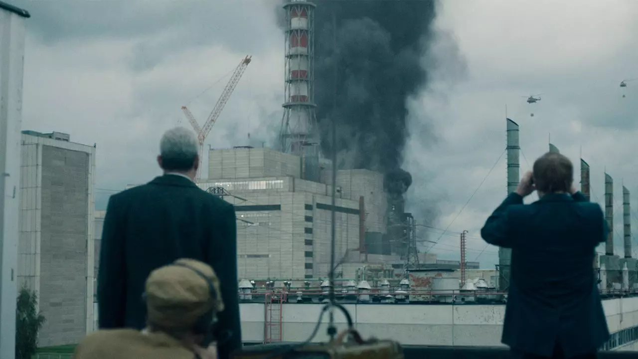 'Chernobyl', den nye og roste miniserie, der genskaber atomkatastrofen