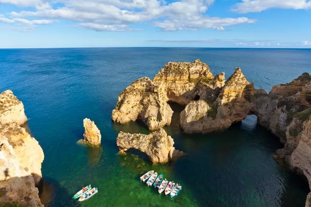 Dziewięć niezbędnych rzeczy na niezapomniane lato w Algarve