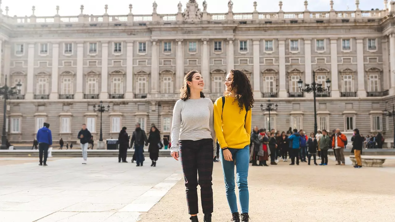 Madrid'i (evet, Madrid) bu Noel'i görünmez arkadaşınıza verin