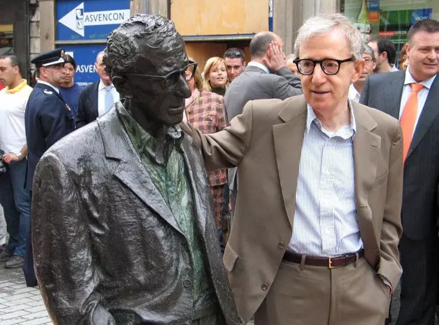 Cluiche Woody Allen