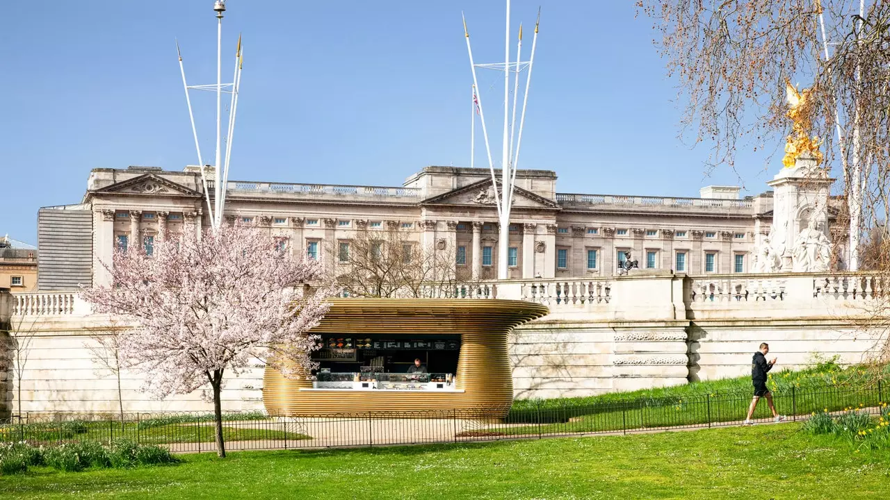 De nieuwe koffiekiosk van Buckingham Palace