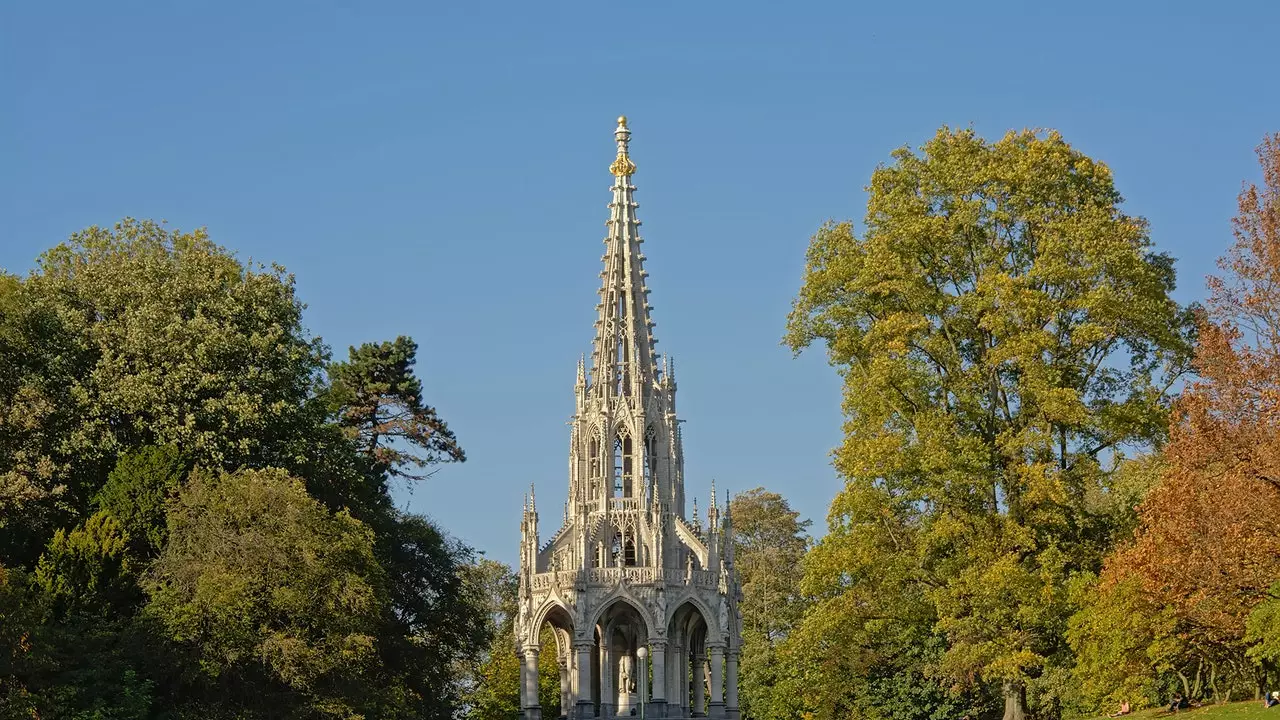 Wonders of Brussels out of reach for tourists