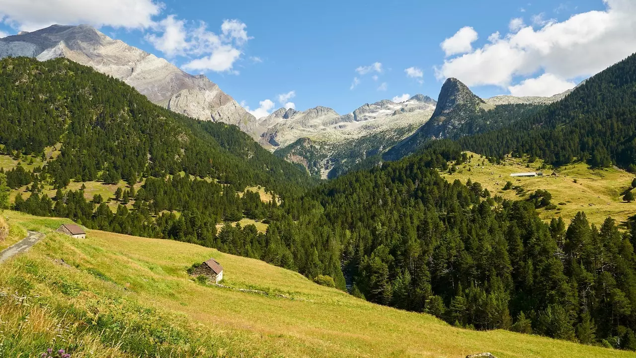 Gastronomi pastoral: restoran di gubuk Aragonese Pyrenees