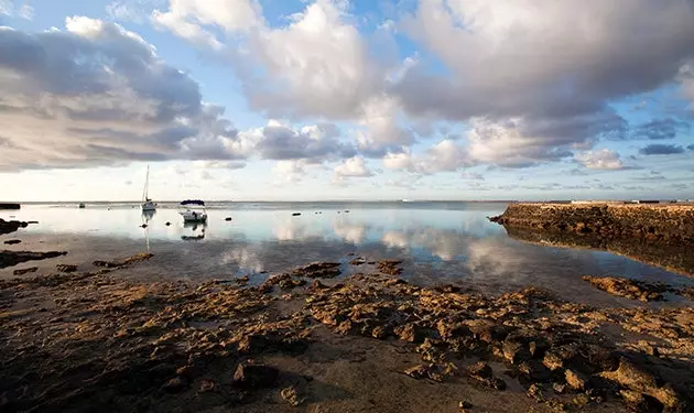 Het eiland Mauritius ligt in de zuidwestelijke Indische Oceaan.