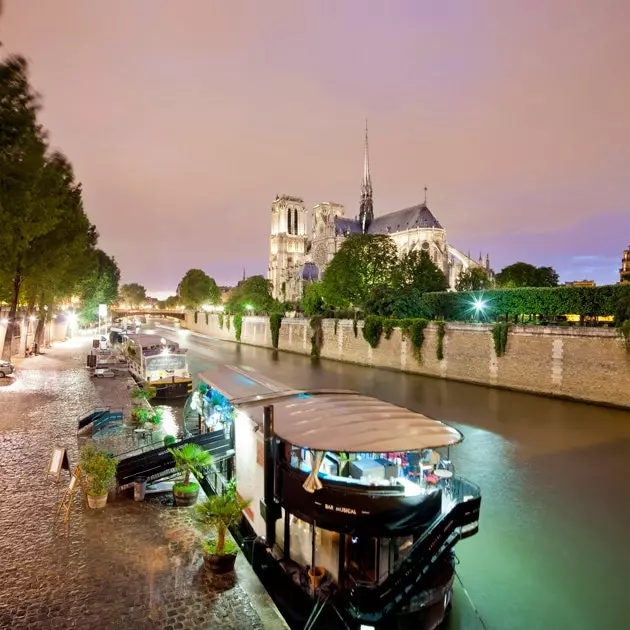 De blødende nettene i Paris