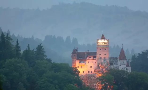 Bran Castle noll anslutning Dracula 100 fantastisk