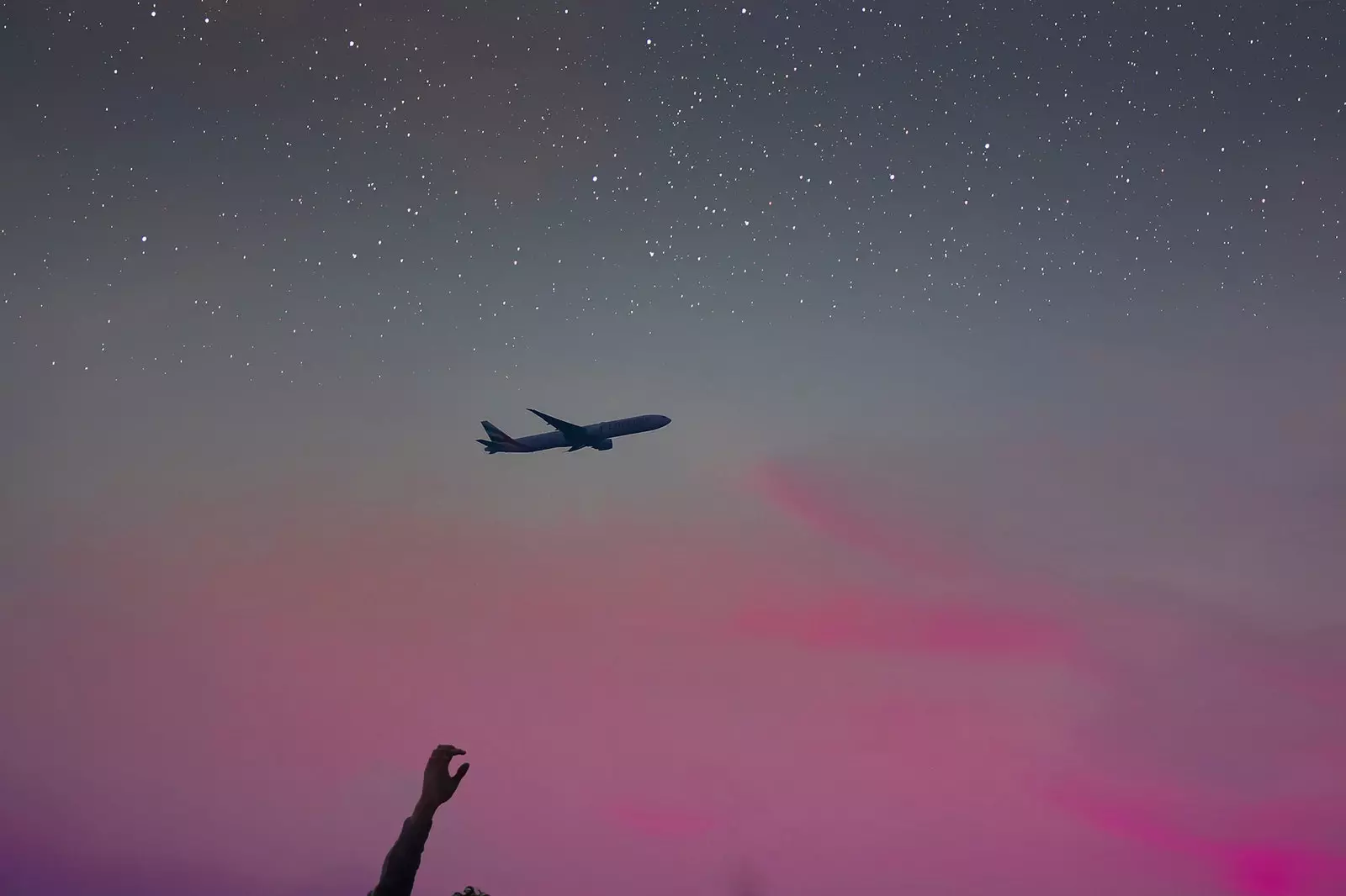 日没時の飛行機