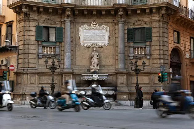 Quattro Canti þar sem Palermo er skipt