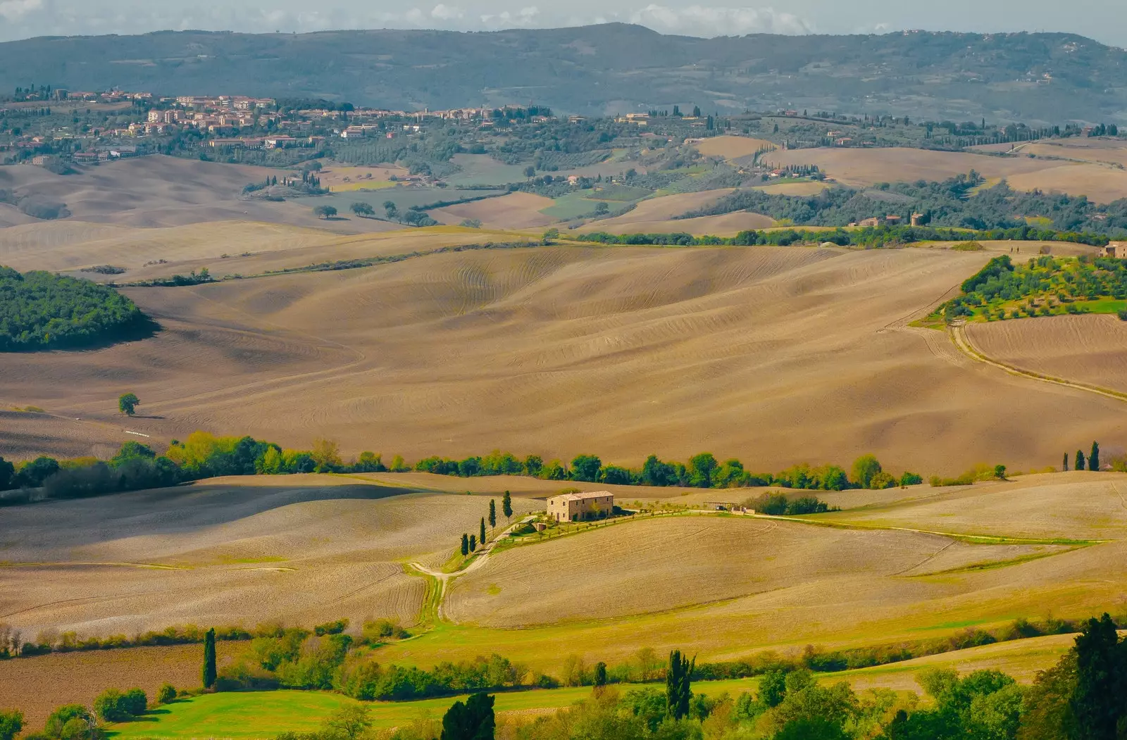 Ceanglaíonn an tseirbhís nua seo cathracha Perugia agus Milan