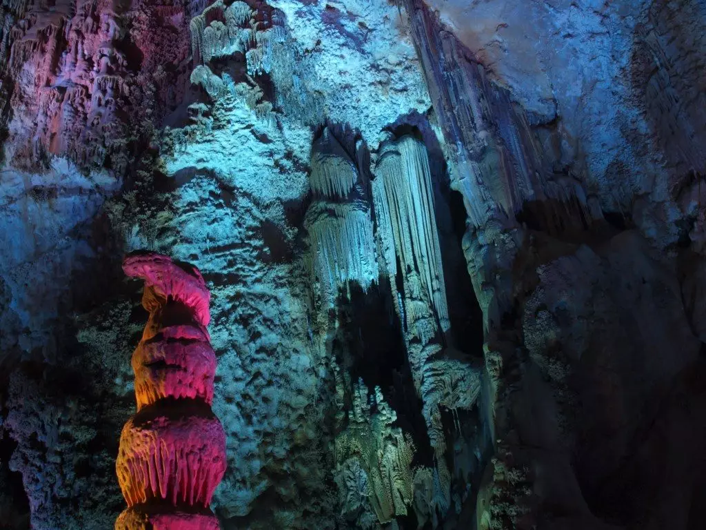 Canelobre Caves