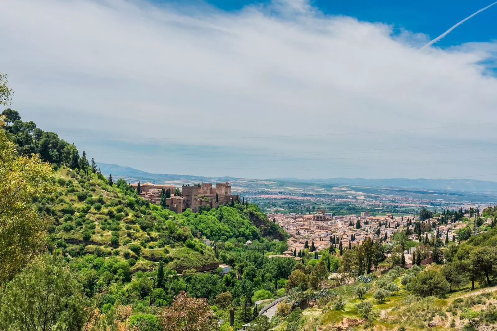 Sacromonte văzut de la Alhambra