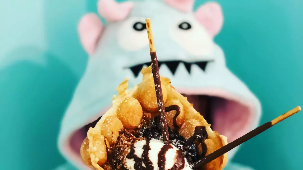 Et gëtt 'Bubble waffle' genannt an et ass hei fir Madrid (an Ären Instagram) ze eroberen.