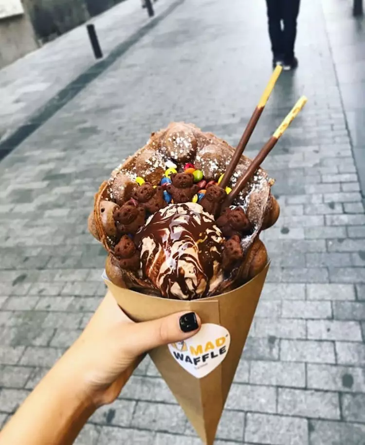 Instagram територията на Bubble Waffle