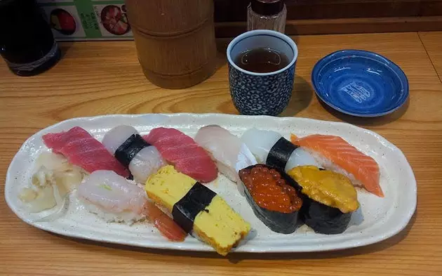 Sushi snídaně konečná odměna