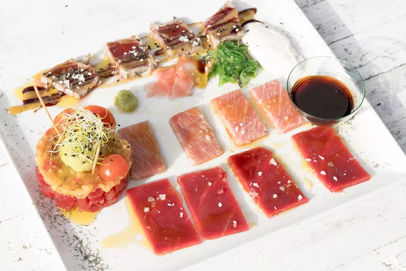 Any preparation of bluefin tuna from the almadraba exists in Francisco Fontanilla.