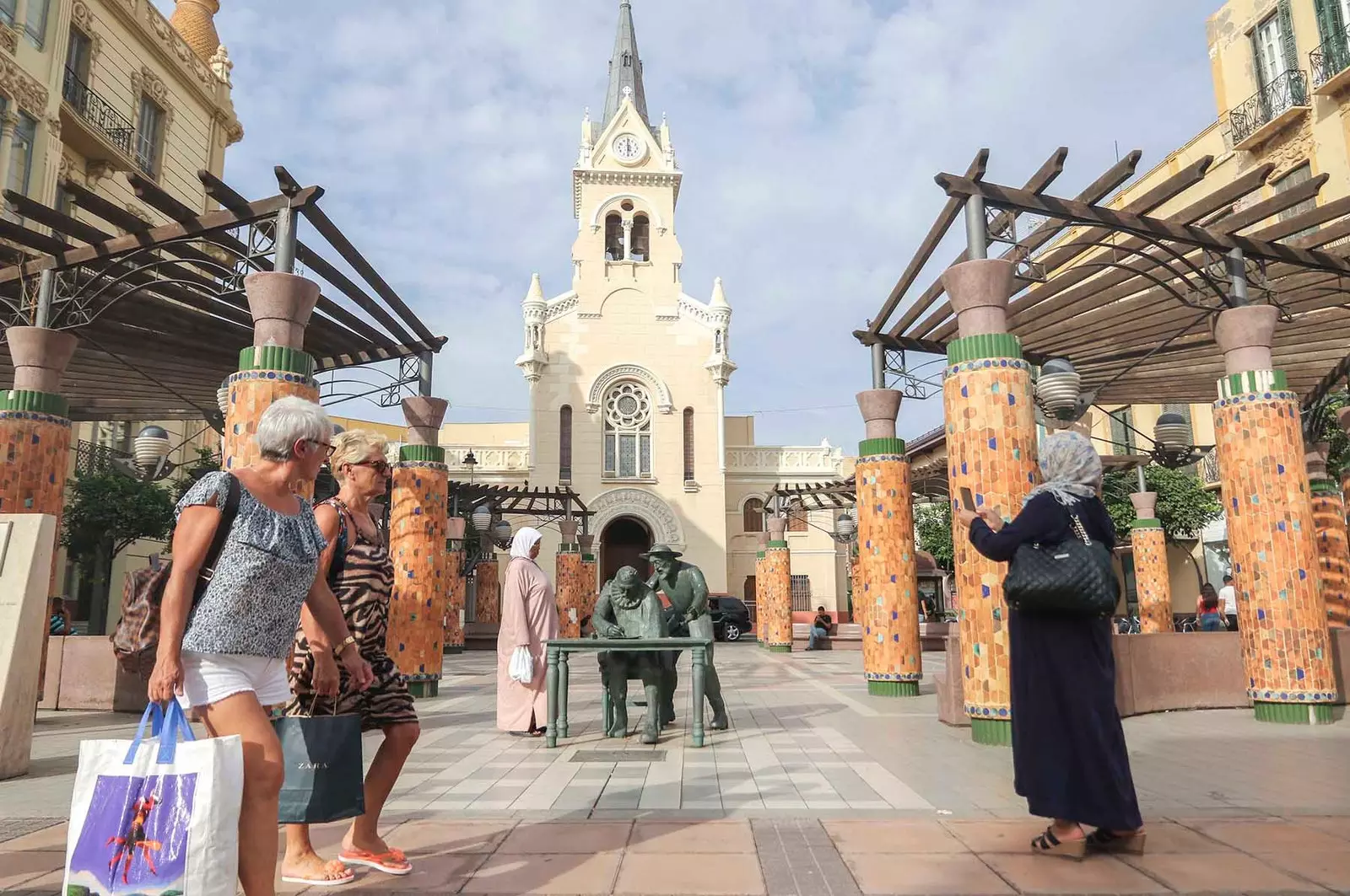 musulmans i cristians a plaça menendez pelayo