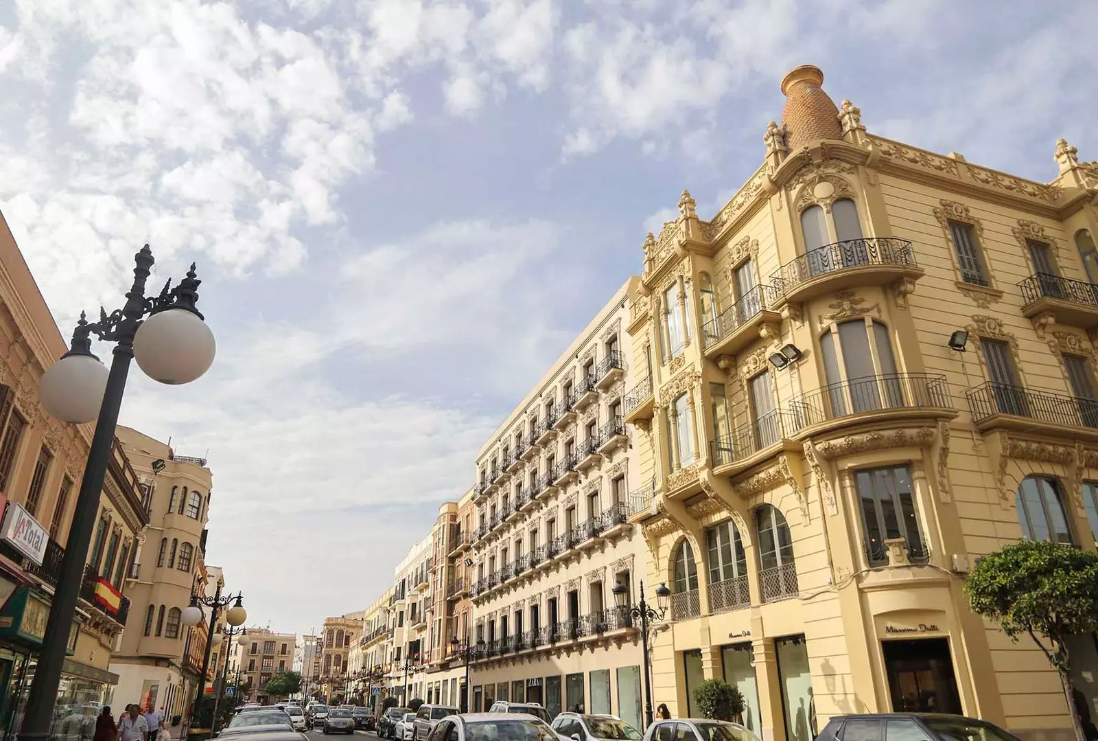 modernistiske avenue Juan Carlos i Melilla