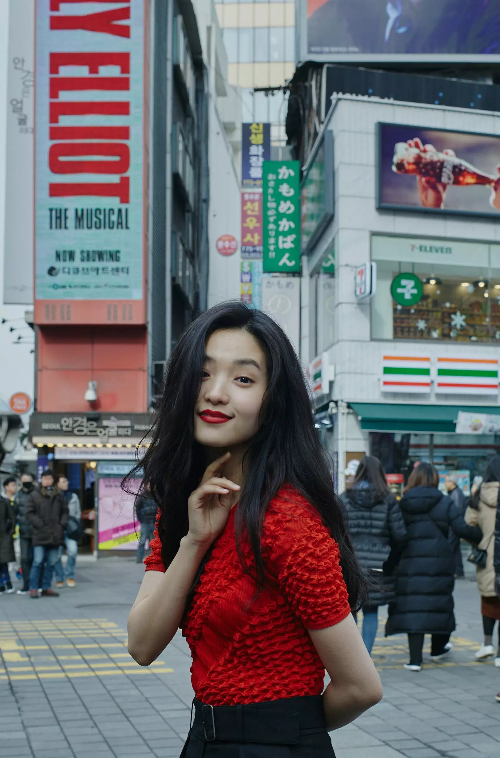 김태리, 세계를 휩쓴 한국 여배우 그녀의 서울을 보여준다.