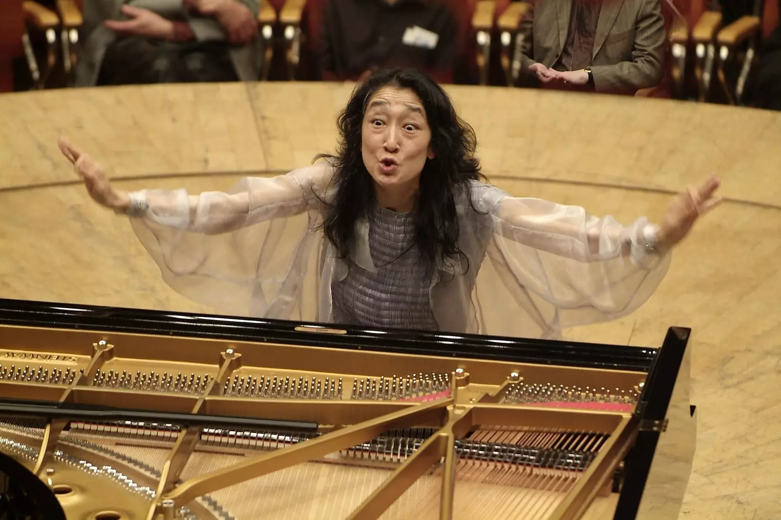 Mpiga piano na mkurugenzi wa muziki wa kitambo Mitsuko Uchida.