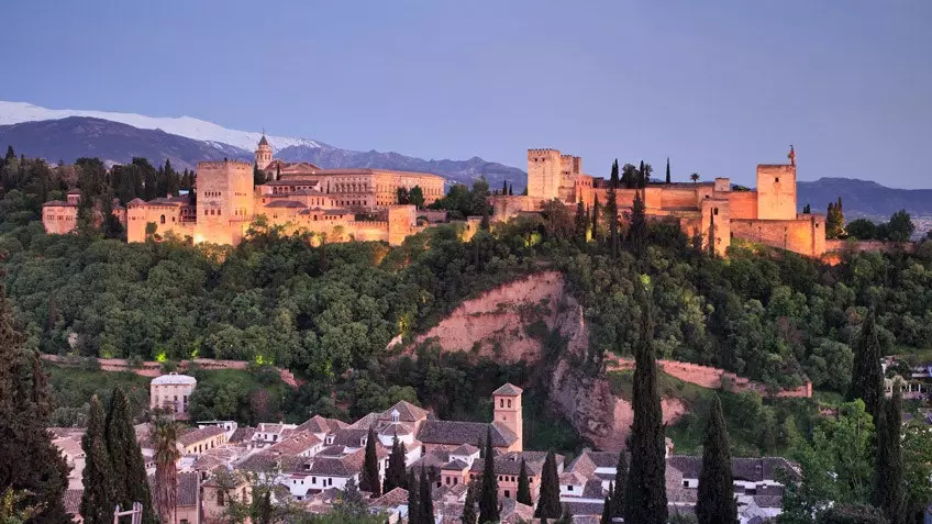 Kutoka Malaga hadi Granada pamoja na Anni B Mtamu