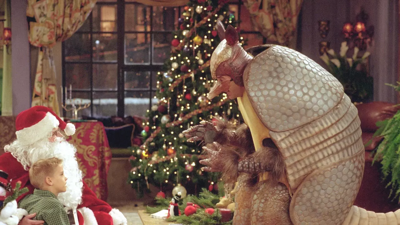 7 sebab mengapa 'The One with the Christmas Armadillo' ialah episod terbaik 'Friends' (dan semua siri) untuk Krismas ini