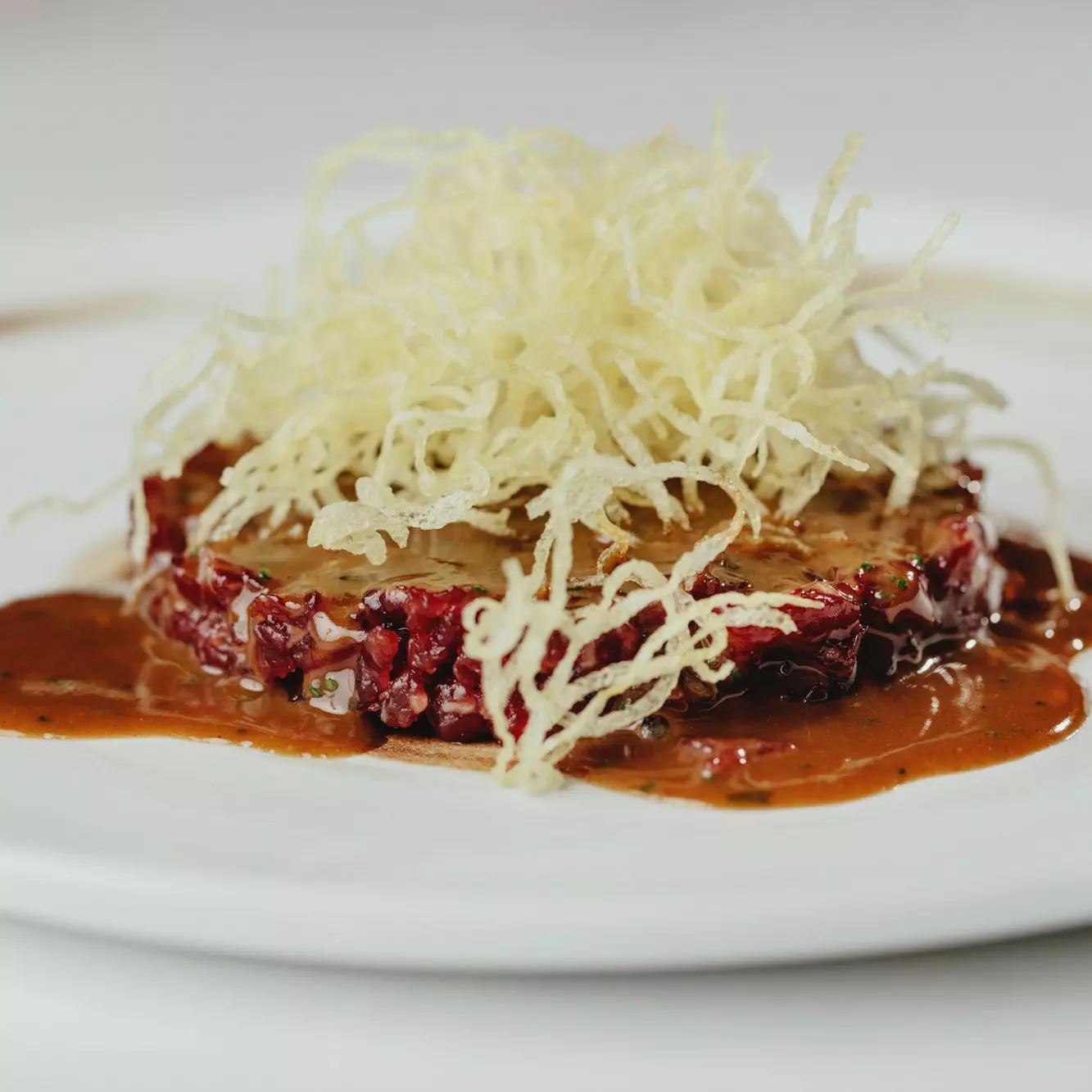 'Burger Rossini Dani' dengan sapi tua dan rahasia Iberia dengan foie gras