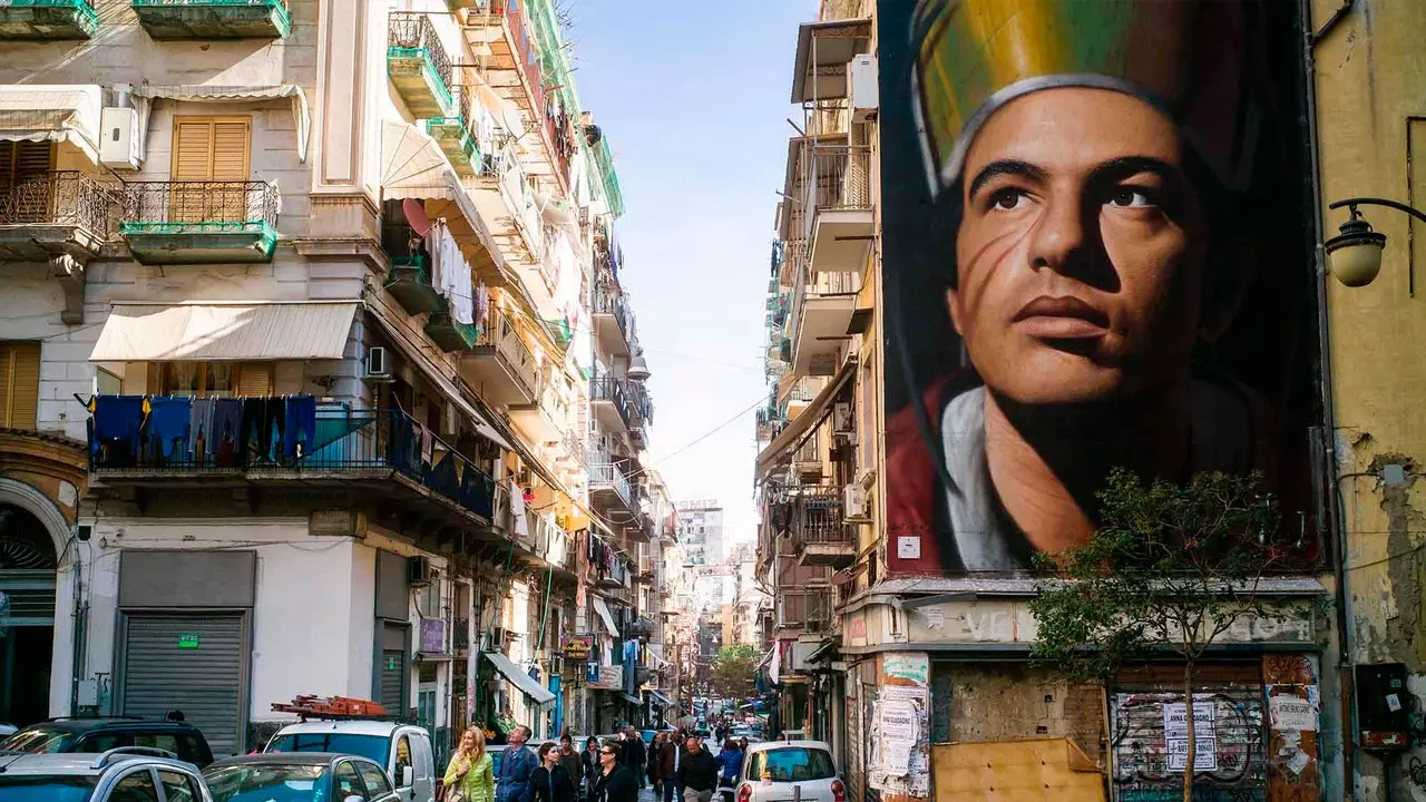 The vertiginous transformation of Naples through urban art