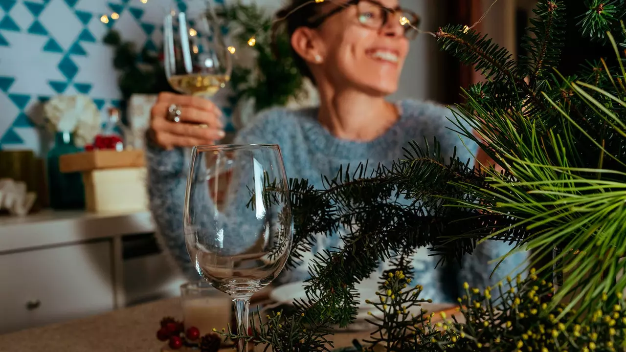 Beri tahu saya dengan siapa Anda bergaul dengan Natal ini dan saya akan memberi tahu Anda anggur apa yang harus diberikan