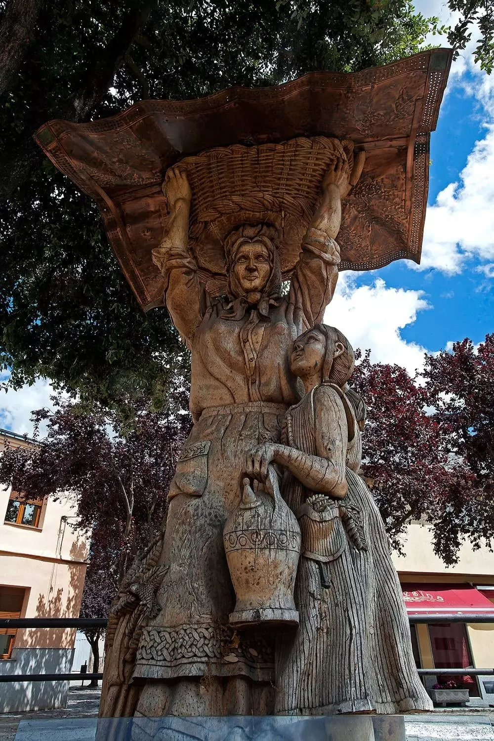 Rota oyulmuş ağaçlar El Bierzo