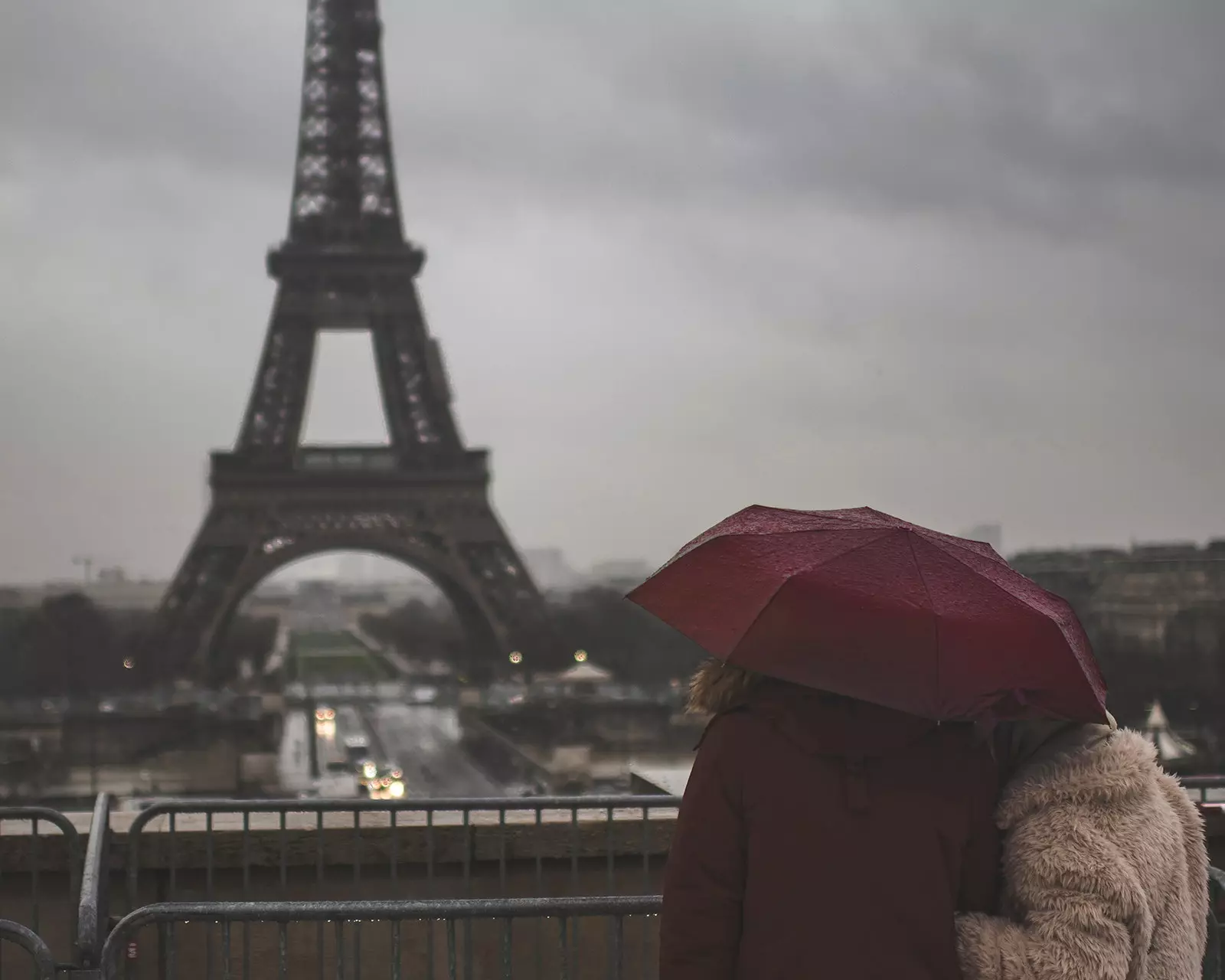 hvordan høres Paris ut