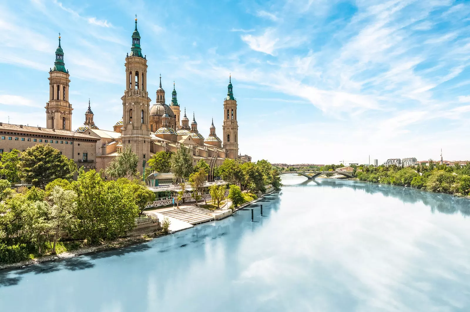 Basilica ya Mama Yetu ya Nguzo ya Zaragoza