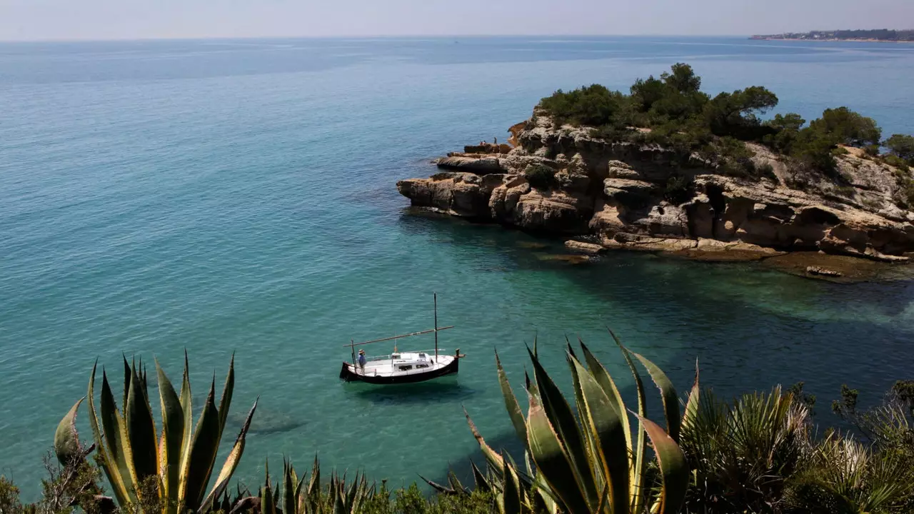 L'Ametlla de Mar: matahari terus bersinar di kota kecil di Tarragona