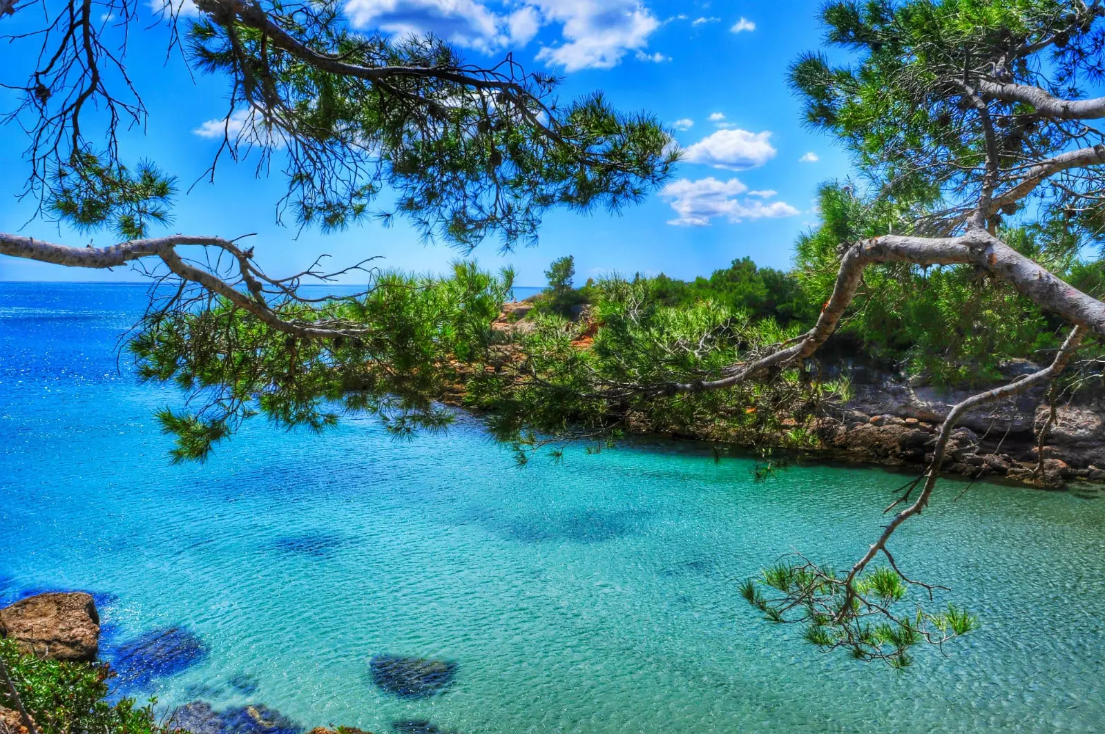 30 öböl és strand, ahol gyönyörűen gyönyörködhet.